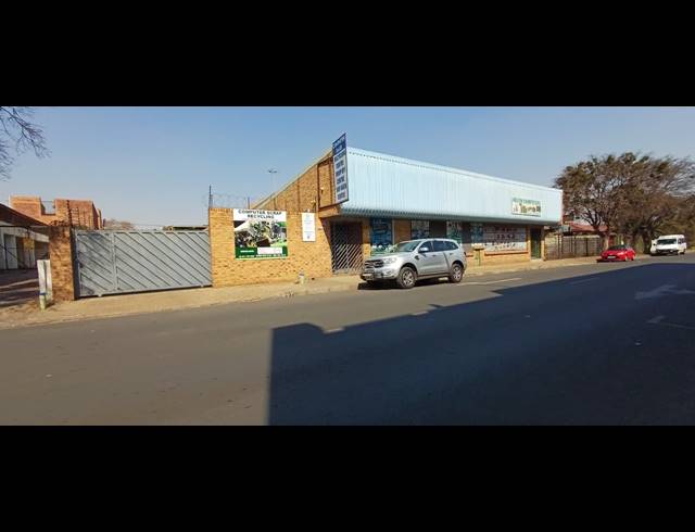 600M² BUILDING FOR SALE IN BRAKPAN CENTRAL